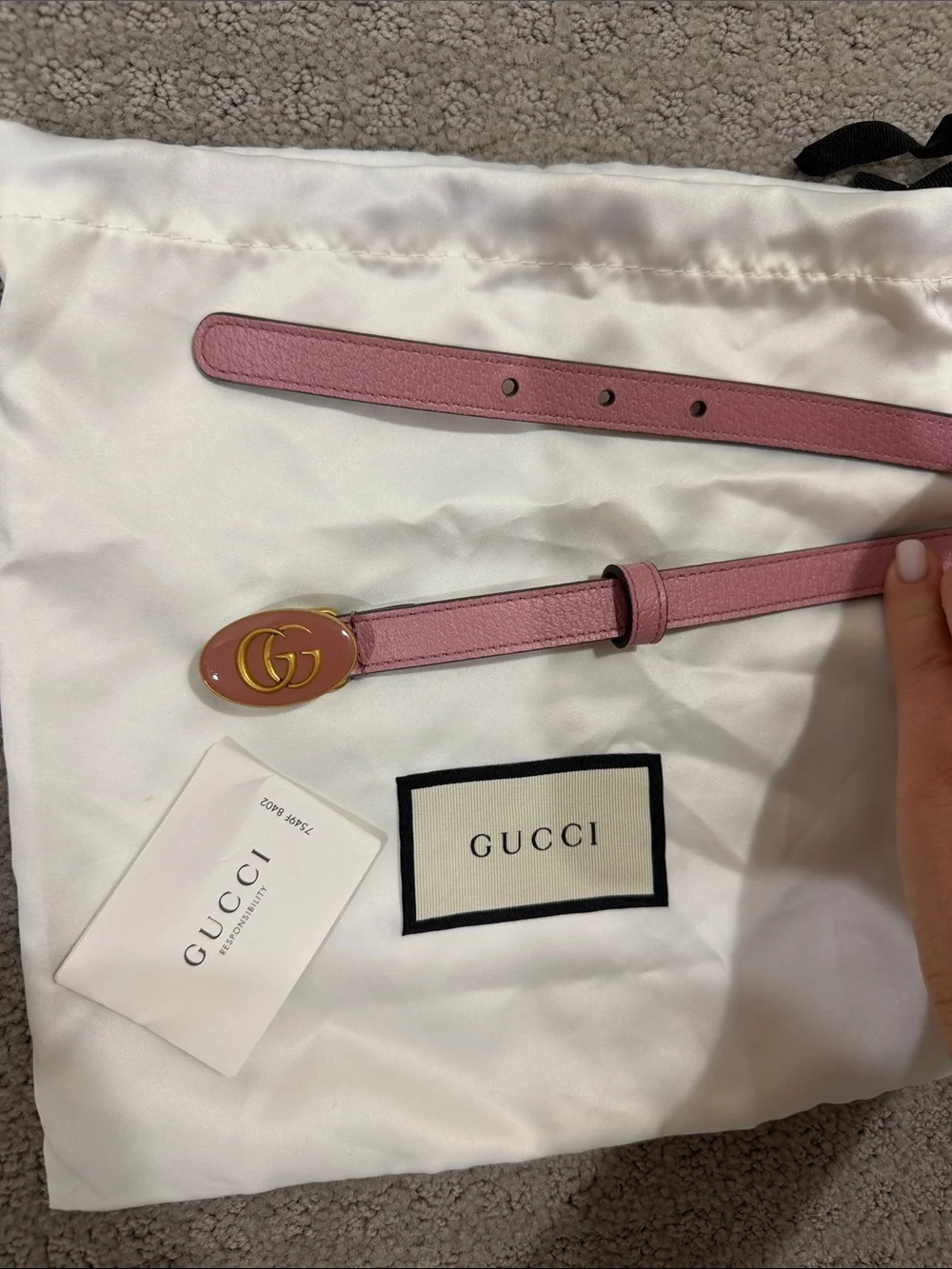 Gucci Rose Pink Leather Double G Belt authentic worn 1 time size 90 beauty